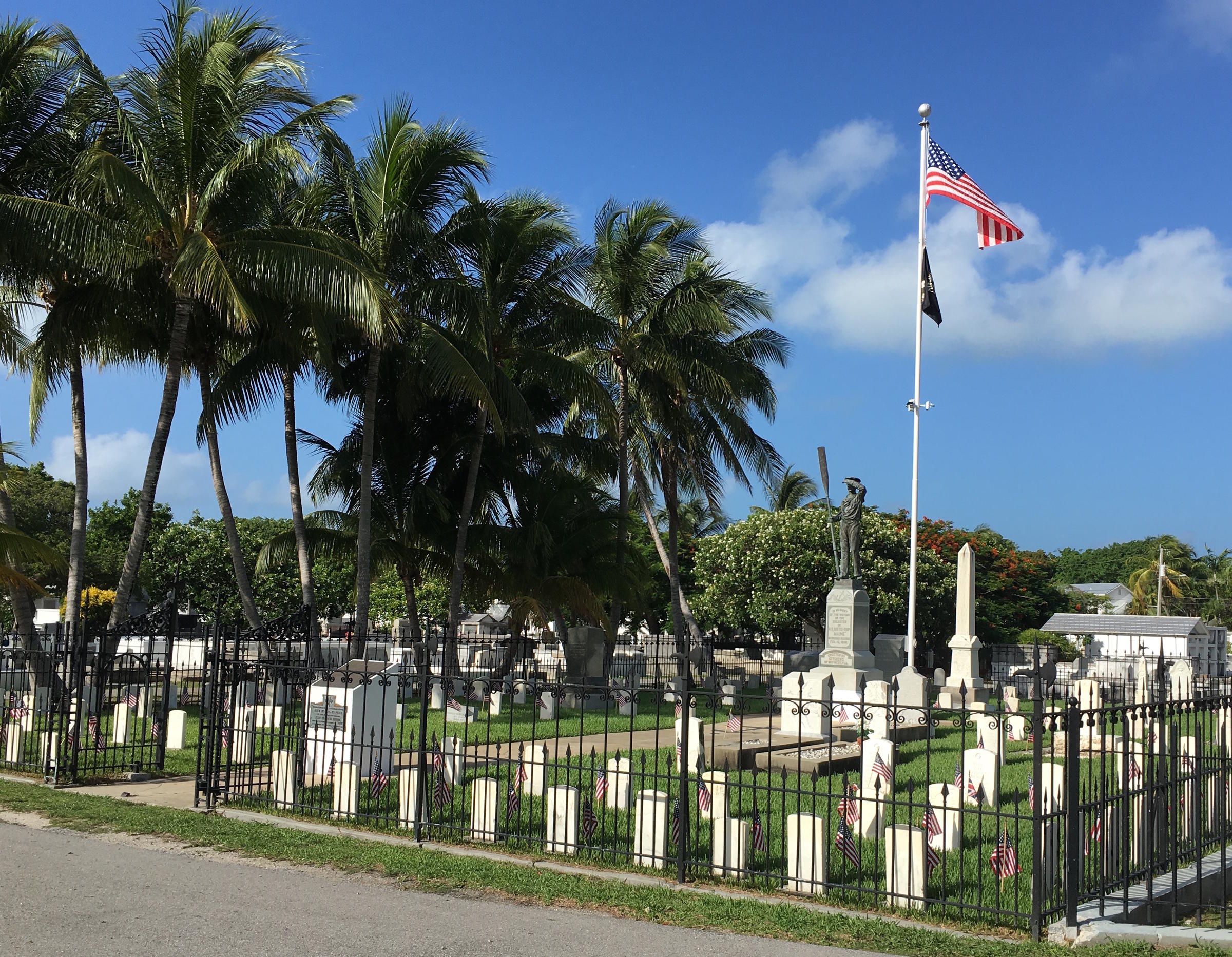 maine memorial - Key West.jpg