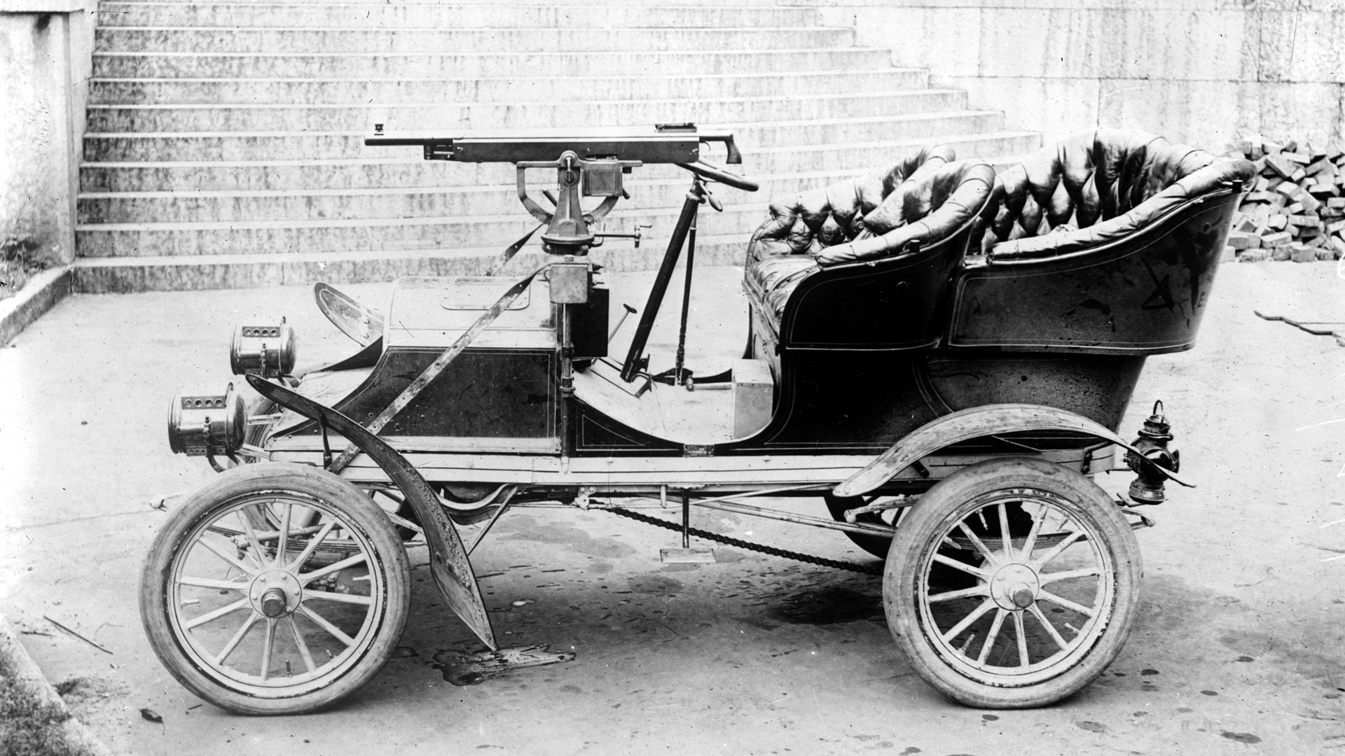 colt-gun-on-car.jpg